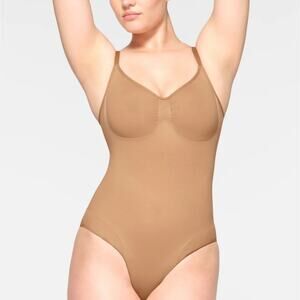 SKIMS Seamless Sculpt Brief Bodysuit Ochre Neutral Tan Shaping Body Shaper NWT M